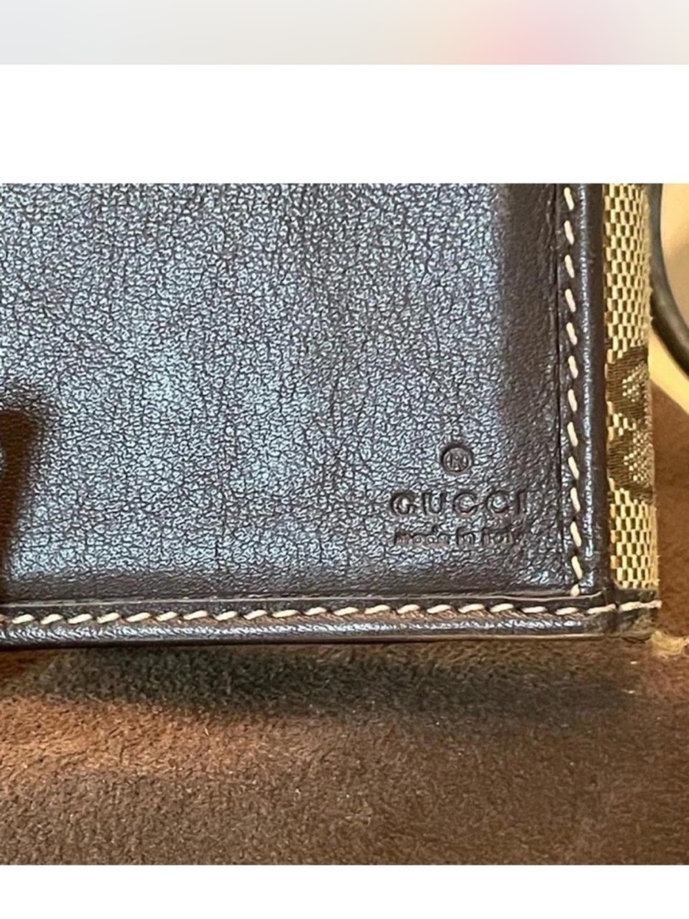 Gucci Beige Monogram Shoulder Bag with Red and Green Trim - Picture 5 of 8